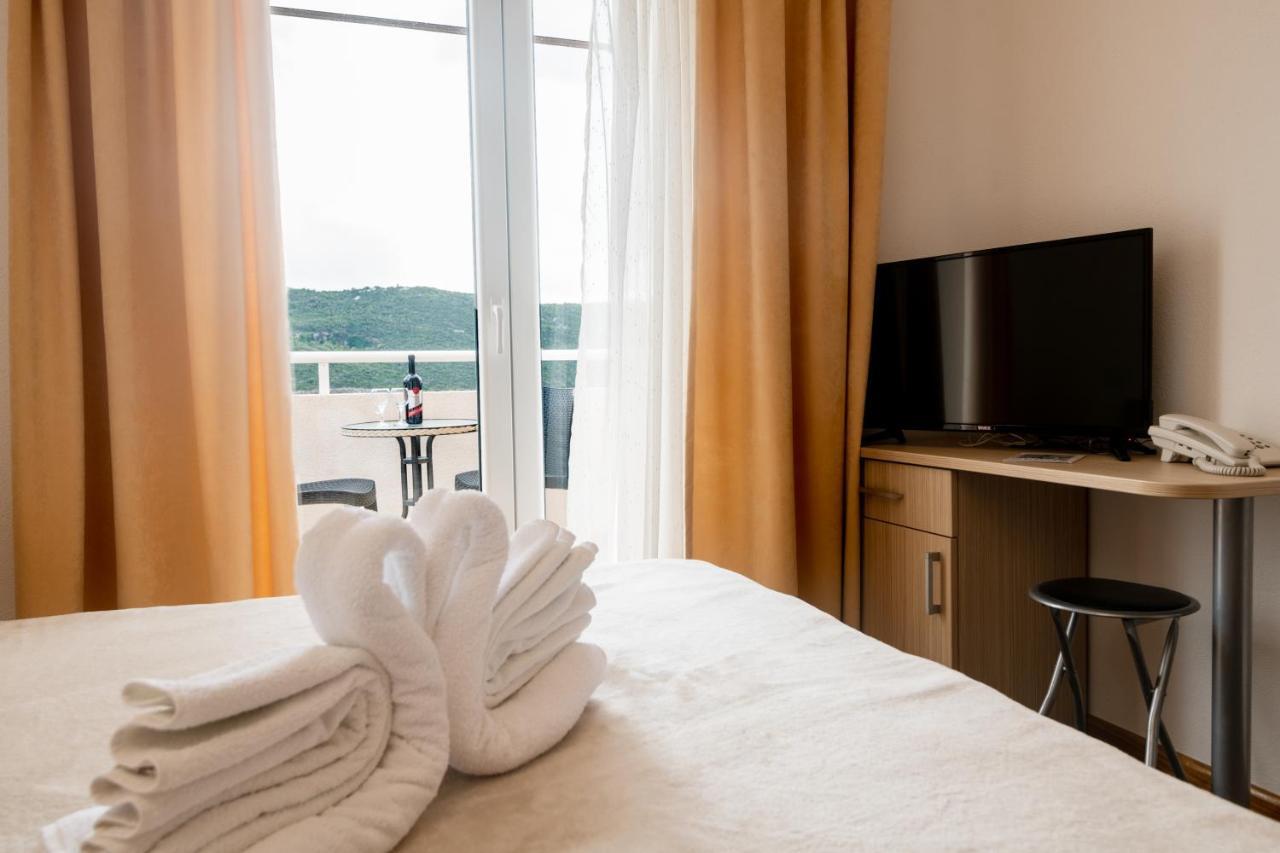 Hotel Ami - M Neum Dış mekan fotoğraf