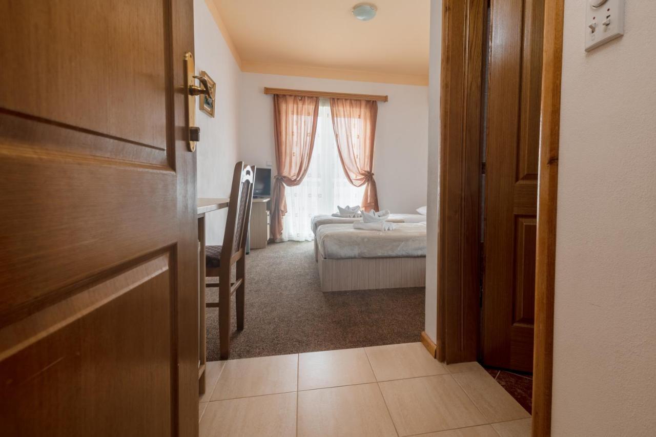 Hotel Ami - M Neum Dış mekan fotoğraf